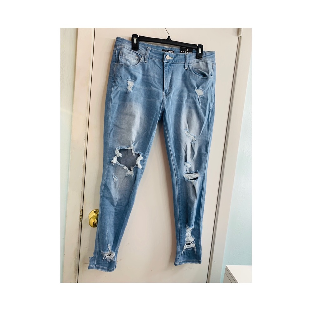 Brand New FN distressed jeans